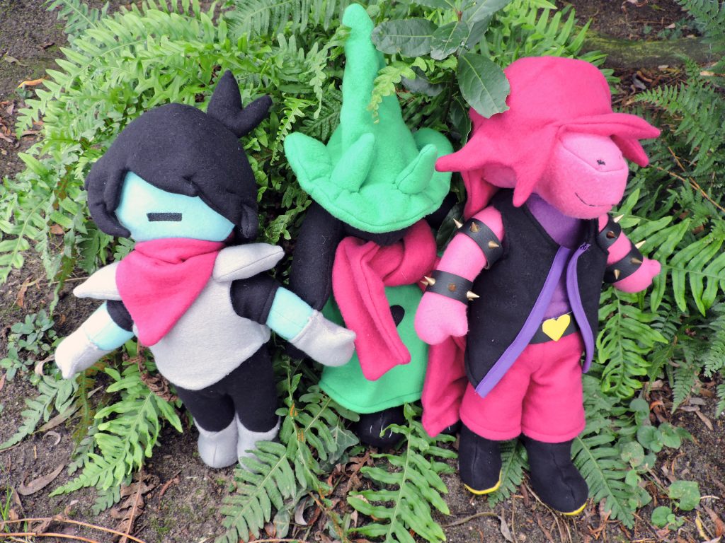 Undertale, deltarune, defis, peluche, couture, boutique, personnage, Toby fox, Susie, Kris, Rasiel, lancer,