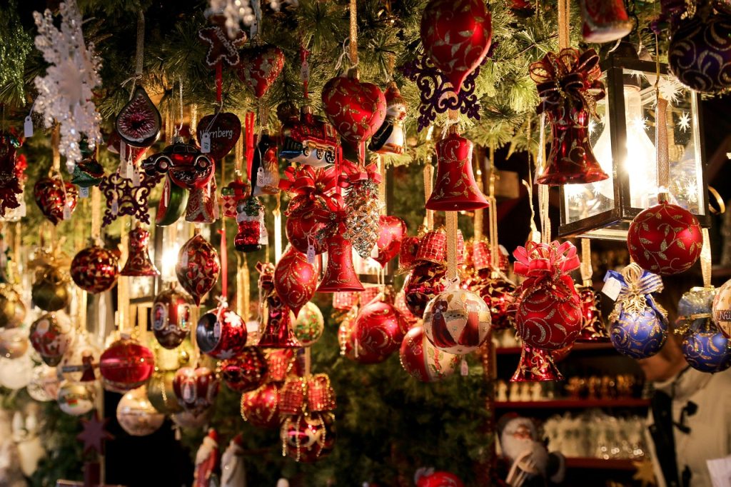 marché de Noël, auteur, livre, vendre des livres, stand, exposition, visibilité , achat, auteur, conversation, dédicace, discussion, ecriture, écrivain, feuilletter, lecteur, litteraire, ouvrage, parler, proposer, roman, salon, vendre, visiteur